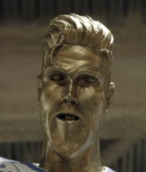 MrStarzak's tweet image. That Beckham Sculpture looks like Tony Livesey to me