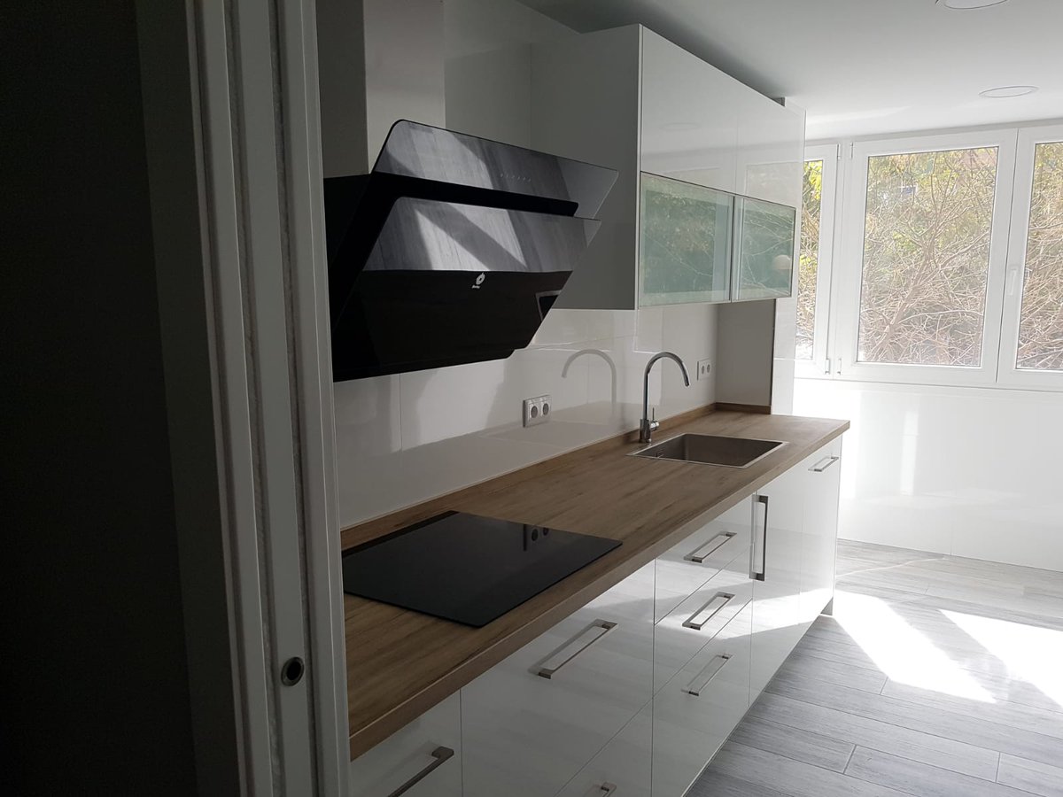 Elenkococinas's tweet photo. 😊📸
.
.
.
.
.
.
.
.
.
#blanco #cocinas #elenkococinas #cucine #impecable #style #estilo #decoracion https://t.co/FoGo6oJsR6