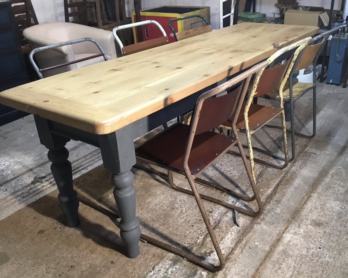 WelshRarebits2's tweet image. #newstock at Welsh Rarebits by Annabelle 
stores.ebay.co.uk/Welsh-Rarebits… 
#table #greytable #farmhouse #countryhouse #ebay #Staffordshire