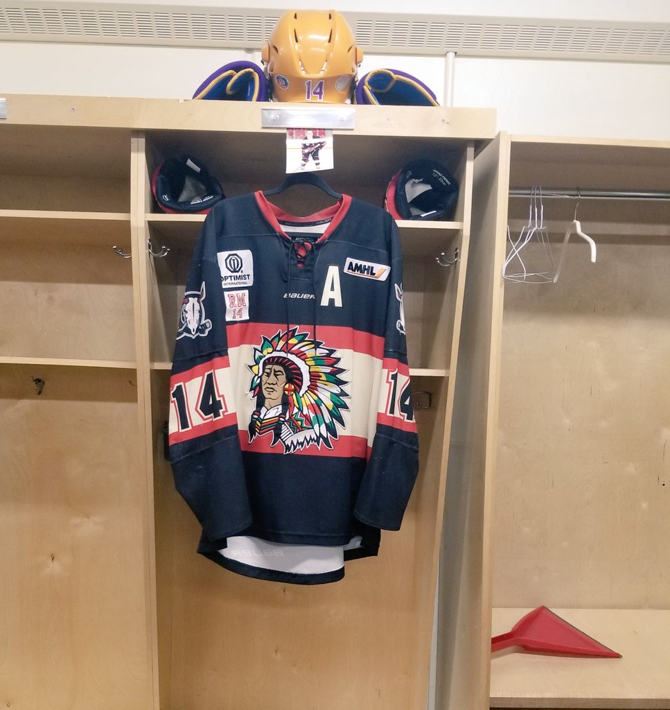 It's been exactly 1 year since we lost our brother, teammate, and leader. There is not a day that goes by that you are not thought of my so many!! You should know how missed you are and how incredibly proud we are that you were a Chief! We love you! #Rm14 #ForBeefy #OC