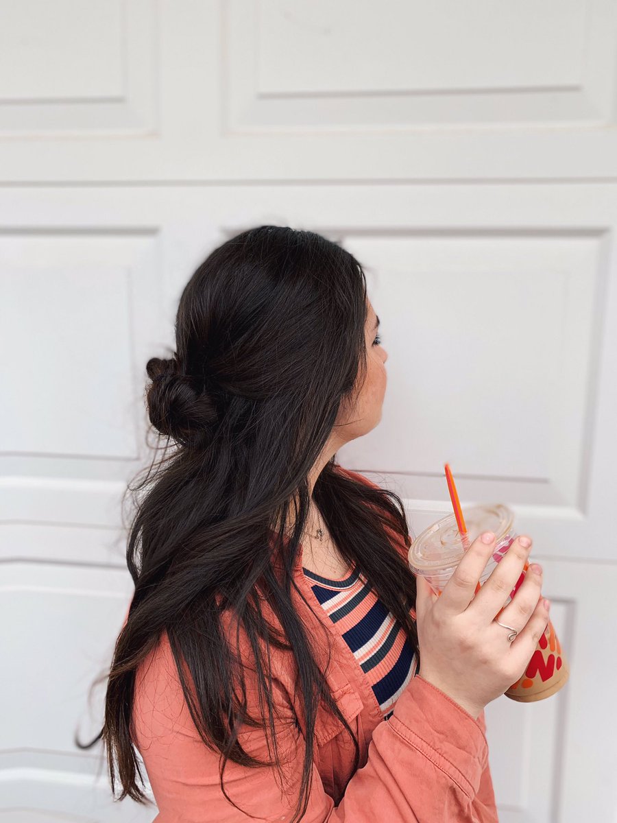 carinacafiso's tweet image. well since instagram is down, i guess twitter is seeing these first. #facebookdown ... whats good @dunkindonuts ?? 🧡