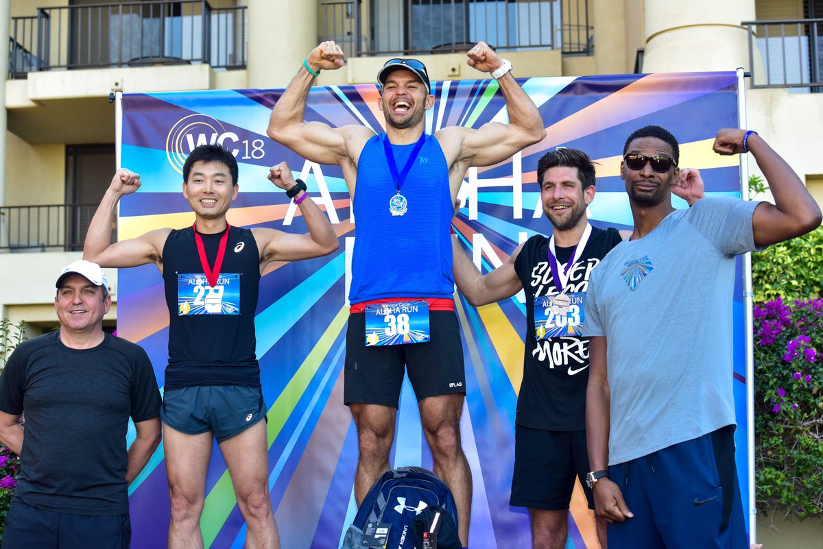 Saliendo “fuertecito” en la #aloharun2019 
3er año consecutivo ganando y cada año me divierto más. 😬
Con <a href="/pablosegura/">Pablo Segura</a> y <a href="/EsteriAmills/">Ester</a> empujándome 👏🏻💪
#running #winner #hawaii #aloharun
#Finisher