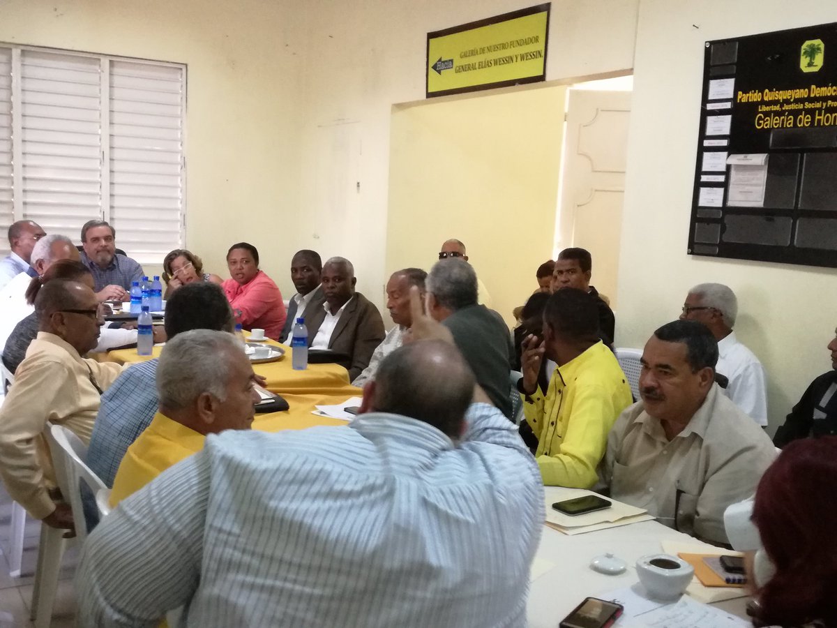 jr_cosma's tweet photo. Ahora mismo en la Reunión del Comité Político ampliado del @PQDCenlinea 
#LaRevoluciónDeElías https://t.co/3AcxPTrYCX