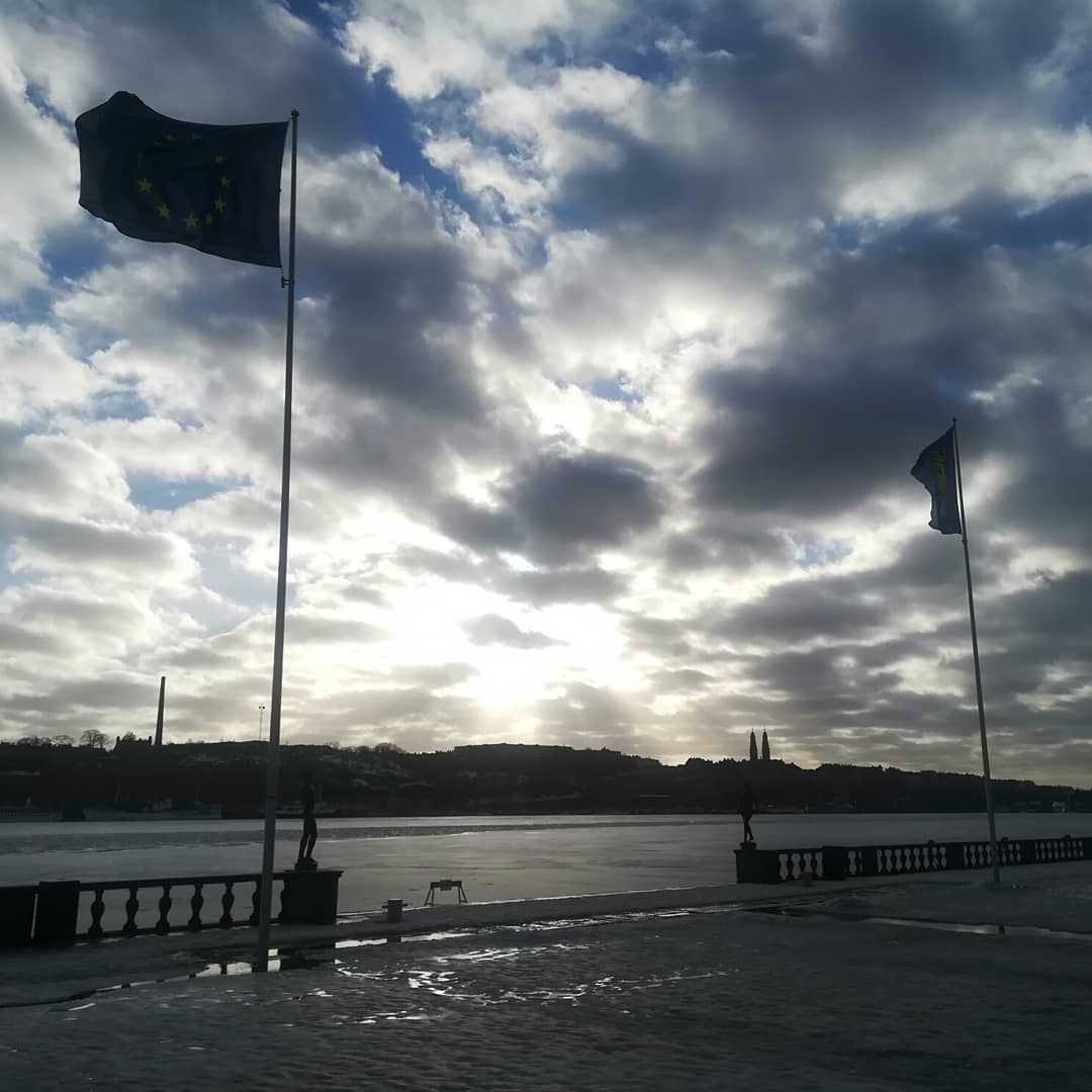 kampduragi's tweet photo. 👣8 milyon tuğla kullanılarak inşa edilmiş Stockholm Belediye Binası.
👣İlk fotoğraftaki kulenin uzunluğu ise tam 106 metre.
#interrail #gezi #seyahat #trevel #avrupa #isveç #Stockholm #gezip #gördüm #blog https://t.co/JX2bawchvF