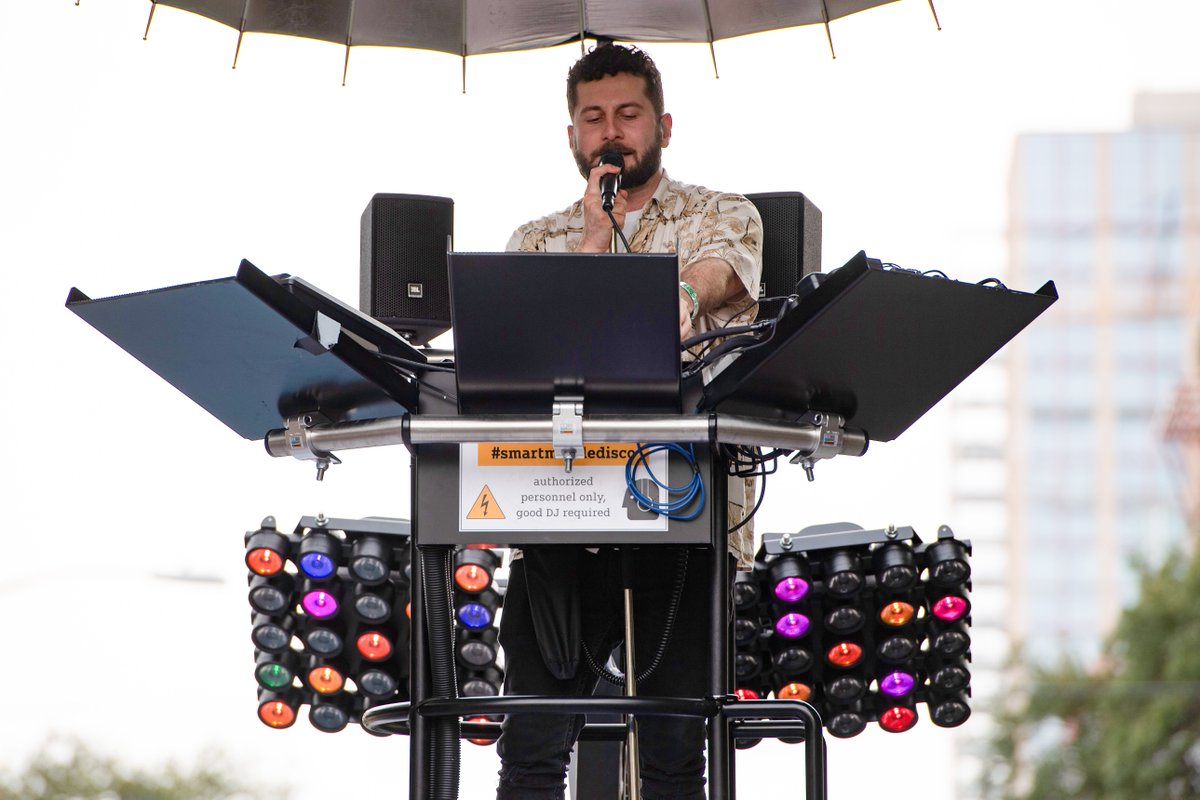smart_worldwide's tweet photo. Thanks to @_elderbrook for an awesome gig. #smartmobiledisco #SXSW #SXSW19 #smartSXSW https://t.co/Hg5fixToth