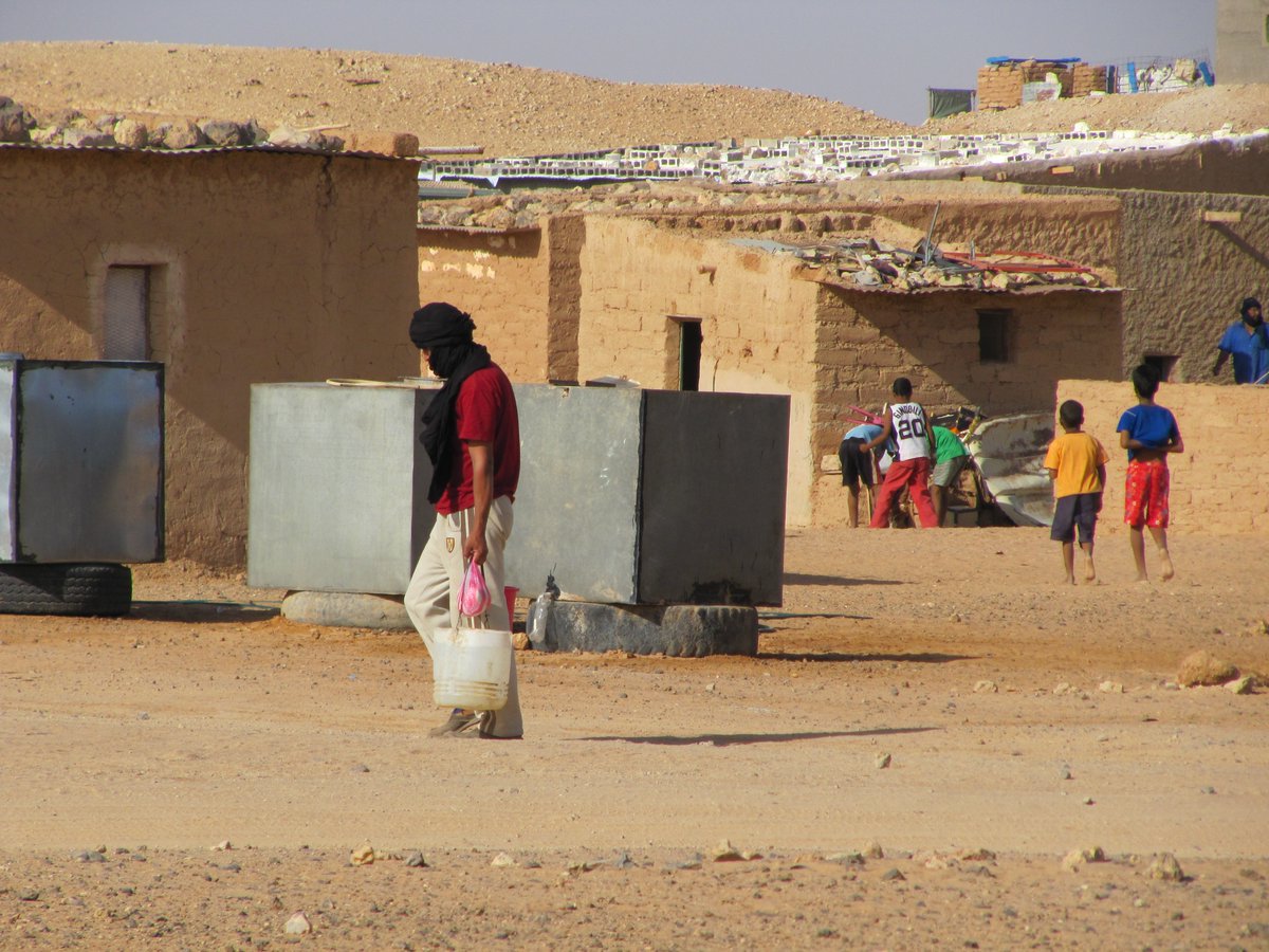 Sahara_1951's tweet photo. No te olvides del Sahara Occidental ningún día, NUNCA
https://t.co/06kA5LFRo8
El #SaharaOccidental es #Saharaui #ReferendumNOW
#SaharaLibre #FreeWesternSahara #CompromisoSahara https://t.co/popGEzmLcY