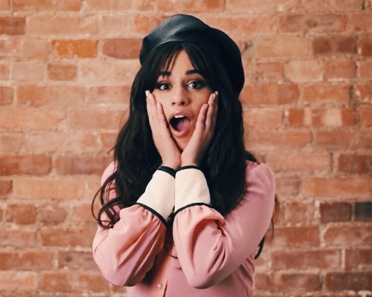 CCCentralEc's tweet photo. Comenten fotos de Camila (o Memes) para sumar votos.

#KCA #VoteCamilaCabello https://t.co/ofjkkP48z3