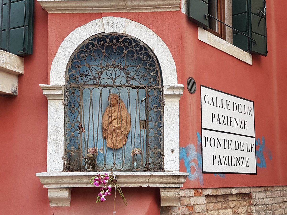 italyheaven's tweet image. A little corner of Venice today, brightening a grey day.