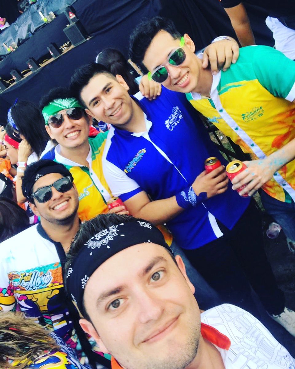 Sebas_VargasT's tweet photo. #Carnaval2019 #SantaCruzBo https://t.co/XnUUCEUr7N