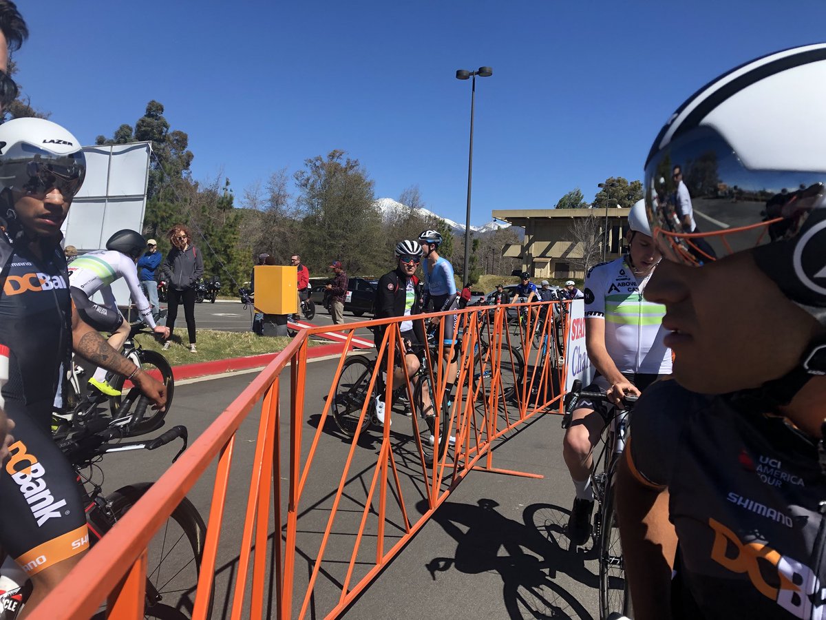 Teams getting reports for their lead riders, reporting strong crosswinds out on course. #RedlandsClassic @Aevolo_Cycling <a href="/M1ProCycling/">DCBank Pro Cycling Team</a>