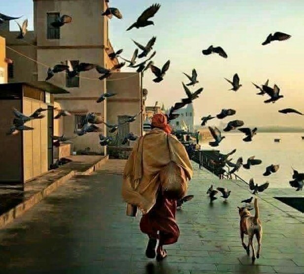 #bugünlerdegeçer

Sandım ki ben iyiysem herkes iyi .
Ben kırmazsam  kimse kırmaz.Ben üzmezsem kimse üzmez...
...ama öyle değilmiş ❗️