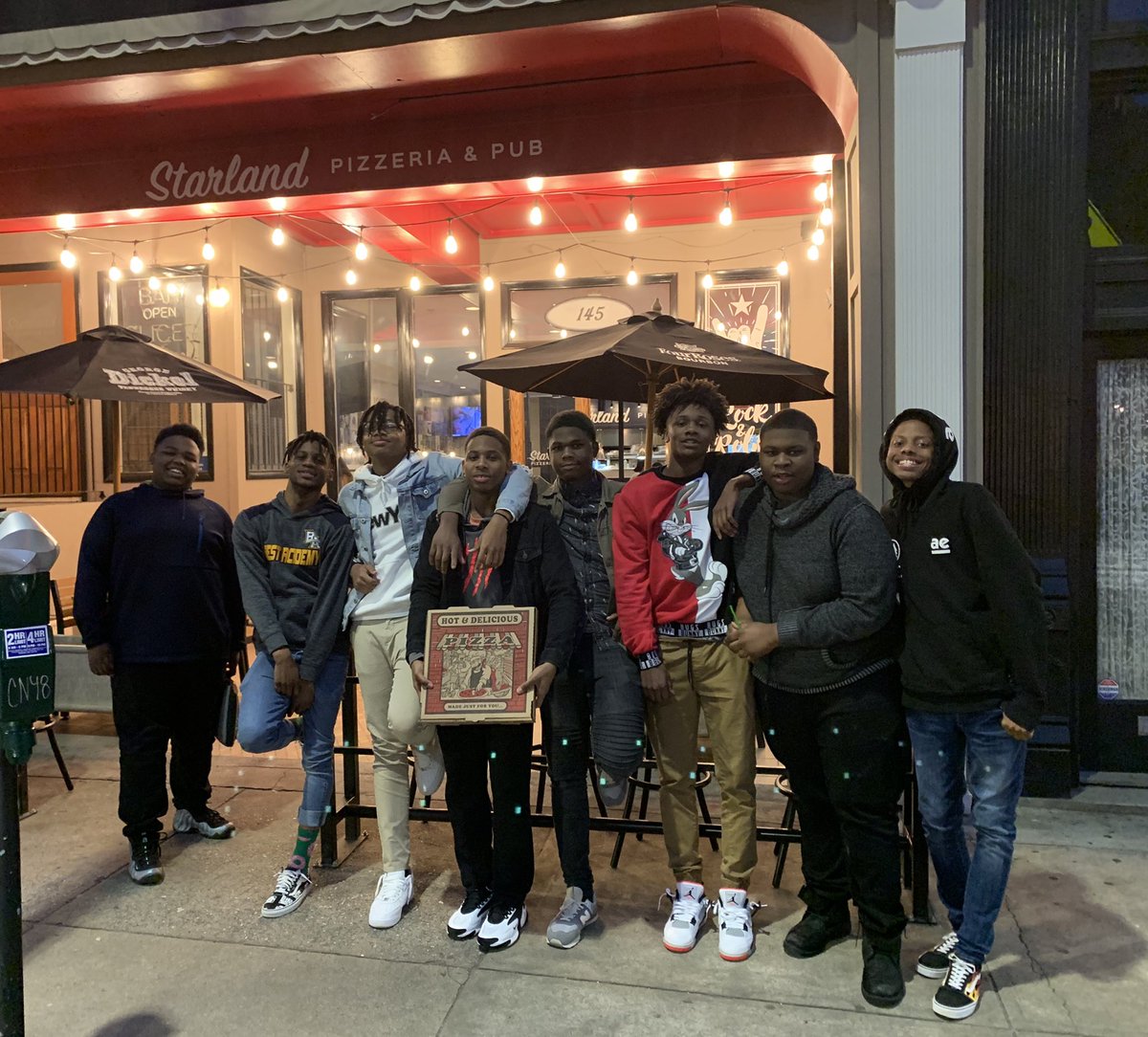 Lab_ESquare's tweet photo. Eagle engineering students enjoying time in Athens before the big day. Representing @APSBESTACADEMY @APSCTAE @apsupdate @ajc https://t.co/ZQuC6XpUPG