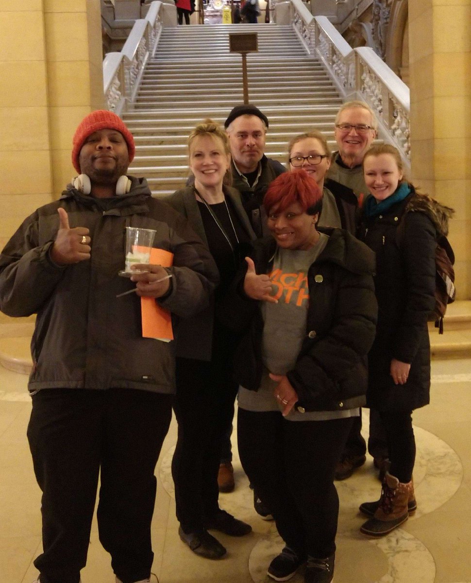 ListeningHouse's tweet photo. Listening House guests, volunteer and staff at our state Capitol advocating for shelter and housing funding @Homes4AllMN and @MNHomelessCo #Homelessdayonthehill #MCHDOTH https://t.co/cELR02z1BF