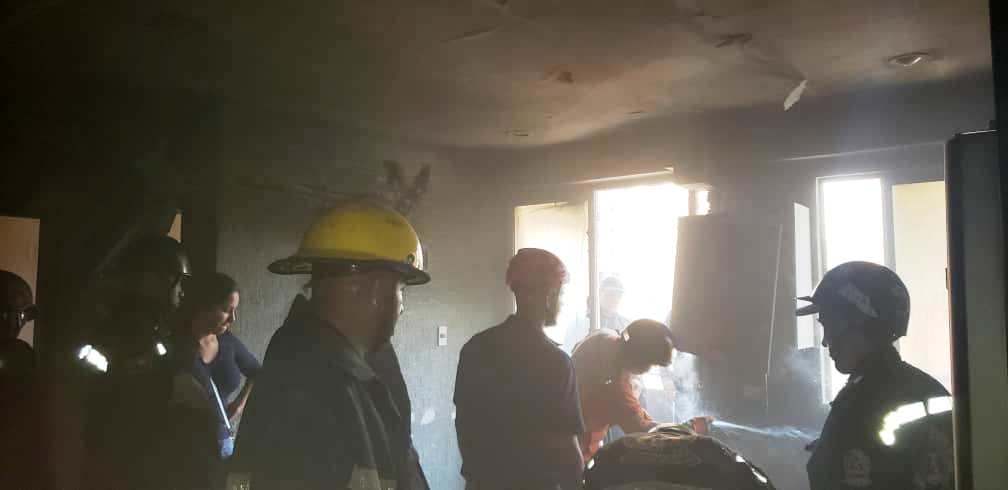 SistemaCarabobo's tweet photo. #MasTemprano Comisiones mixtas #sistemaintegrado atendieron incendio de estructura en adyacencias a Farmatodo la Trigaleña Mcpio Valencia junto a  @bomberocarabobo @isarvzla @BRAM_Venezuela #respuestainmediata #carabobo #13Mar @Jacobo_Vidarte @gonzalezcolonc (Imágenes cortesía) https://t.co/Hj4gMiEgfm