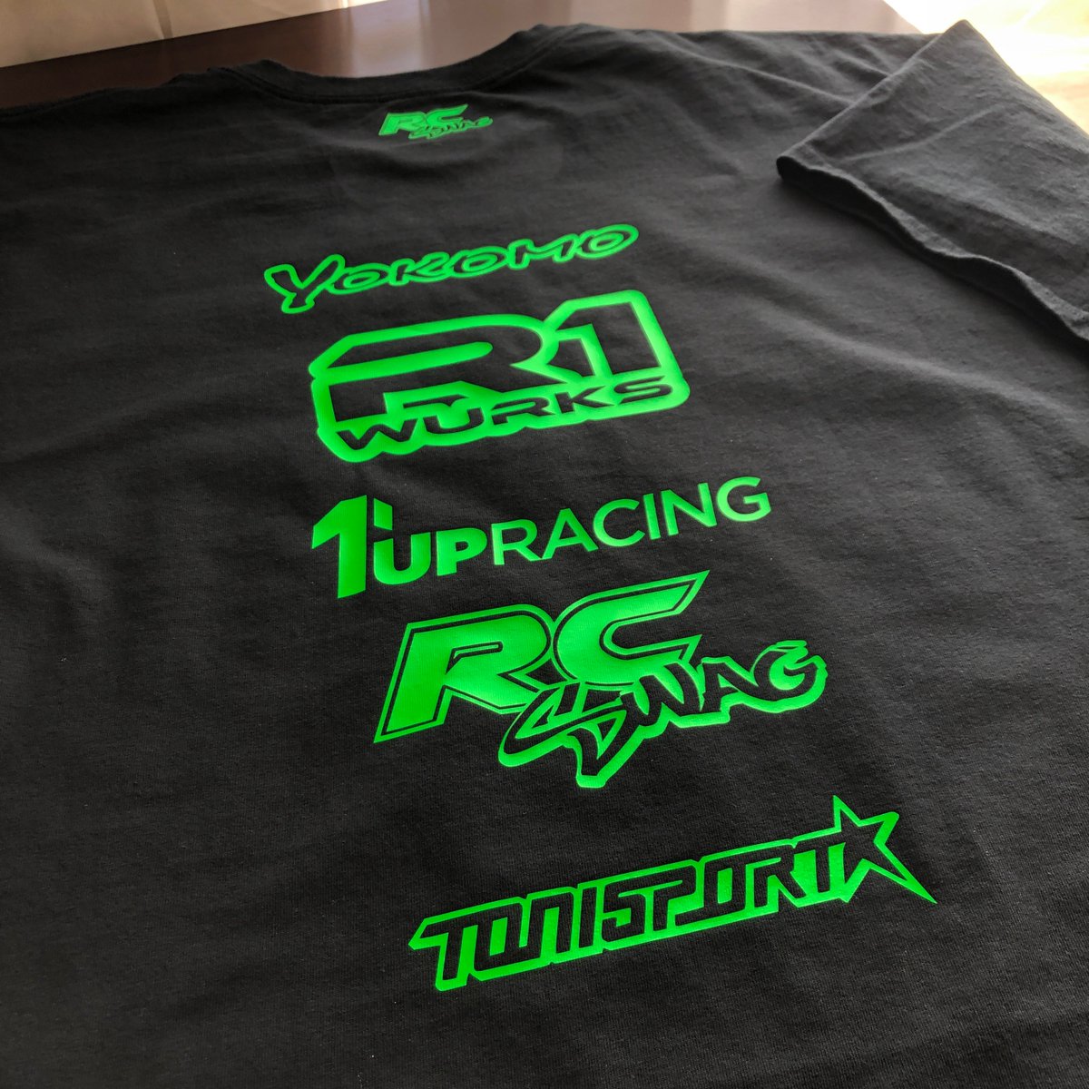 TheRealRCSWAG's tweet photo. Custom RC Sponsor Shirts! #Youth, #Adult, #Tall & #XLarge sizes. Pick your colors, pick your #Sponsors, design yours and order online. https://t.co/5S8FIPg1Pn
#yokomo #r1 #r1wurks #1upRacing #tonisports #rc #rcracing #rctracks #rchobbies #madeintheusa #GetYourSWAGon #RCSWAG https://t.co/6rDLdoglJU