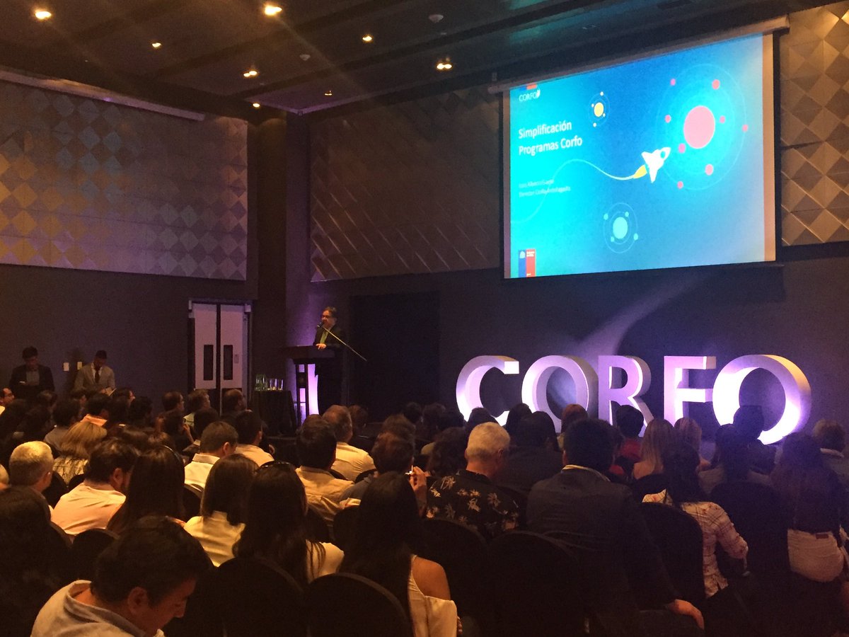 energia_cluster's tweet photo. 👏🏼😄Con gran convocatoria damos inicio al Lanzamiento de #CorfoMásSimple 👍🏼 Donde se mostrarán los nuevos programas de financiamiento de @Corfo 😉 https://t.co/dL82fZIky0