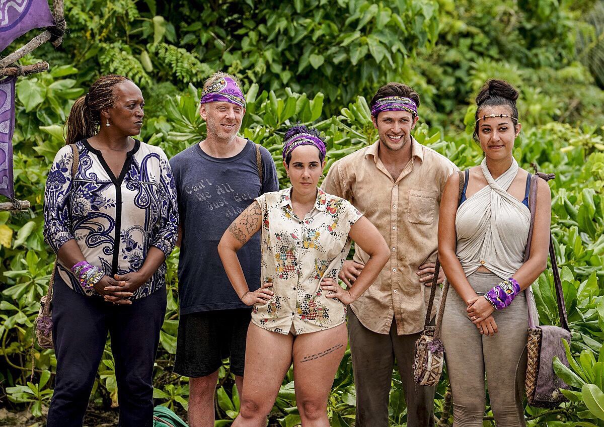 AngelinaCardona's tweet photo. Jabeni forever!! 🥚 🧥 💜 Happy swap day, 38ers!
⠀⠀⠀⠀⠀⠀⠀⠀⠀
#eggsgate #jacketgate #strugglebus
#champions #survivor #whitericewednesday @Lyrsa @ky_nickwilson @ThatNatalieCole https://t.co/57LeZKSIqr
