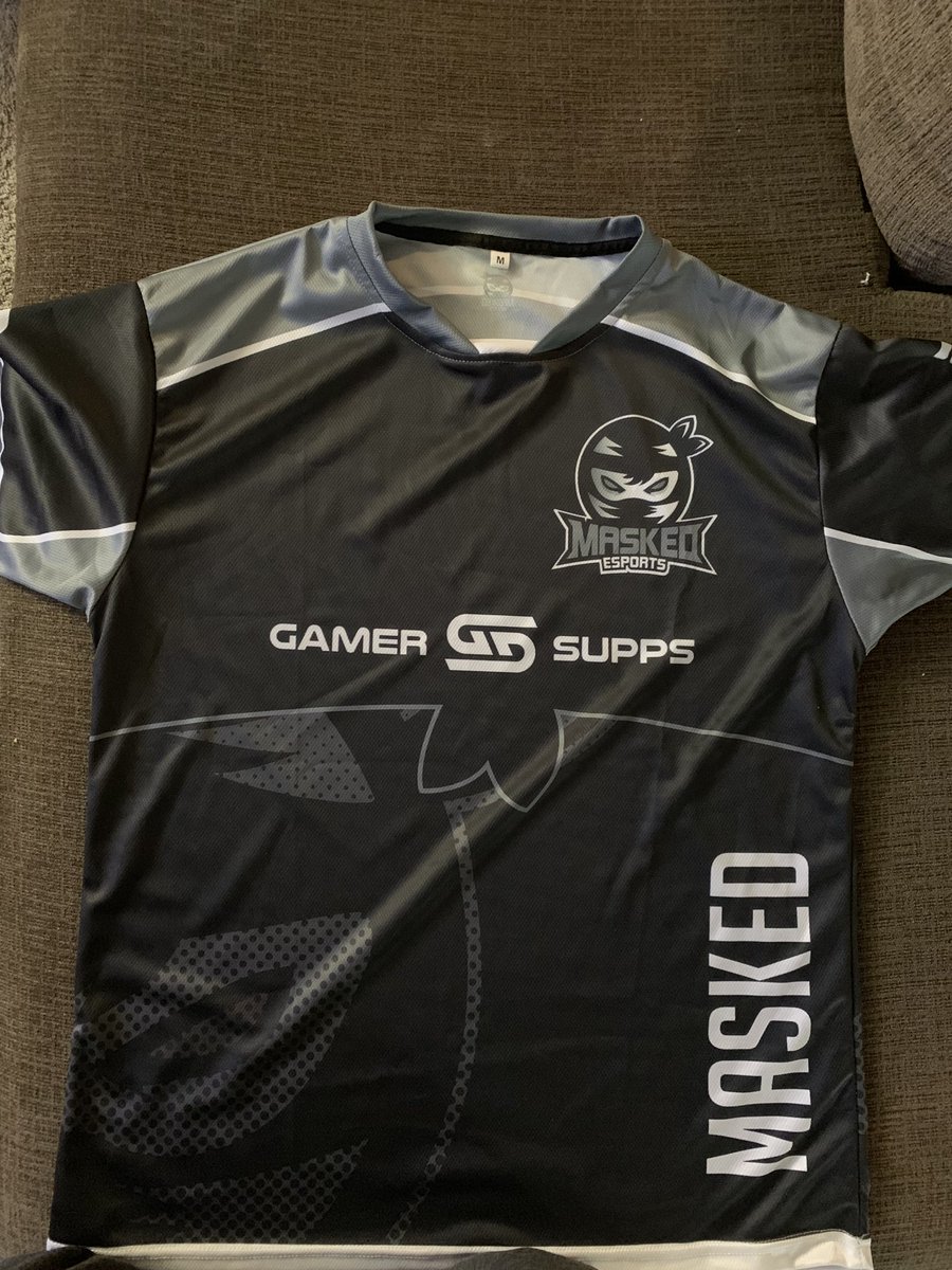 iamhellbringer's tweet image. Got the @MaskedES blackout jersey today!  Love the look and quality @DashThreads provided for the merch.  I think the teams and fans are going to be really happy.