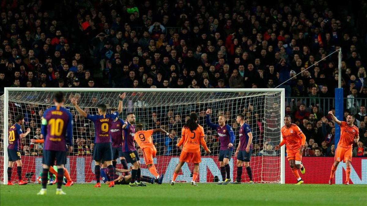 #UCL 🏆 | #BarçaOL ⚽
📺 El VAR no vio la falta a Lenglet en el gol de Tousart http://bit.ly/2HCD1J1