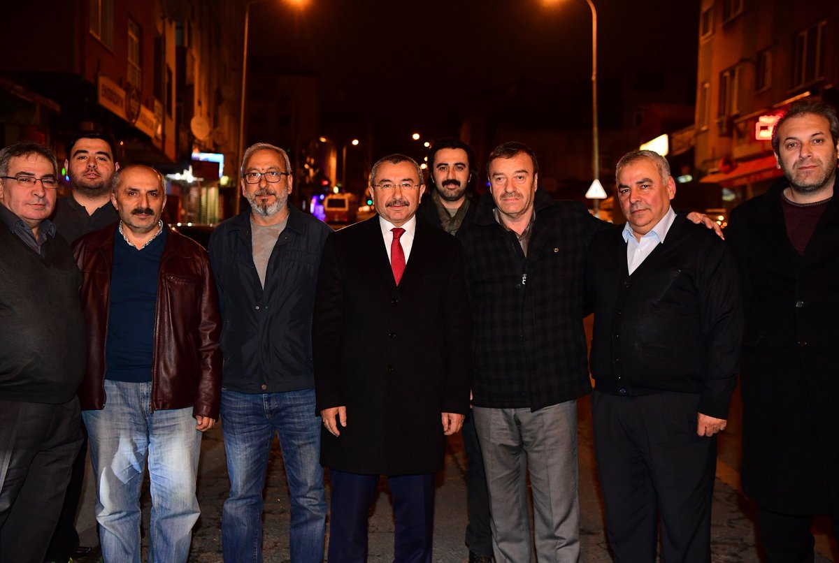 bbismailerdem's tweet photo. Gecenin son programında,MUSTAFA KEMAL Mahallemizde, ev sohbeti programında komşularımızla #ATAŞEHİR'imizi konuştuk.

Projelerimizi anlattık. Komşularımızın taleplerini aldık.

Misafirperverliklerinden Ötürü Sn.Faik Uzun ve ailesine teşekkür ederim. https://t.co/XPljBB0wJ3