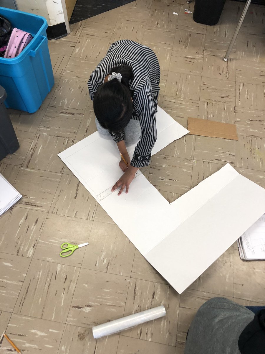 VVGrade3SP's tweet image. And we’re off! Today we continued our journey through India by beginning to construct our traditional Indian Instruments! We are getting so excited to show them off at next week’s Student Led Conferences with our parents! 😍 #SLC #Grade3 #ScienceProgram #LetsGetMessy