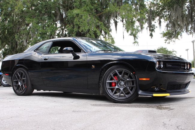 scatpackshaker's tweet photo. 2018 scat pack shaker in black .. WOW ! #392 #scatpackshaker #challenger #hemi @fiat @FIATUSA #dodge https://t.co/ugUF0MyZlL
