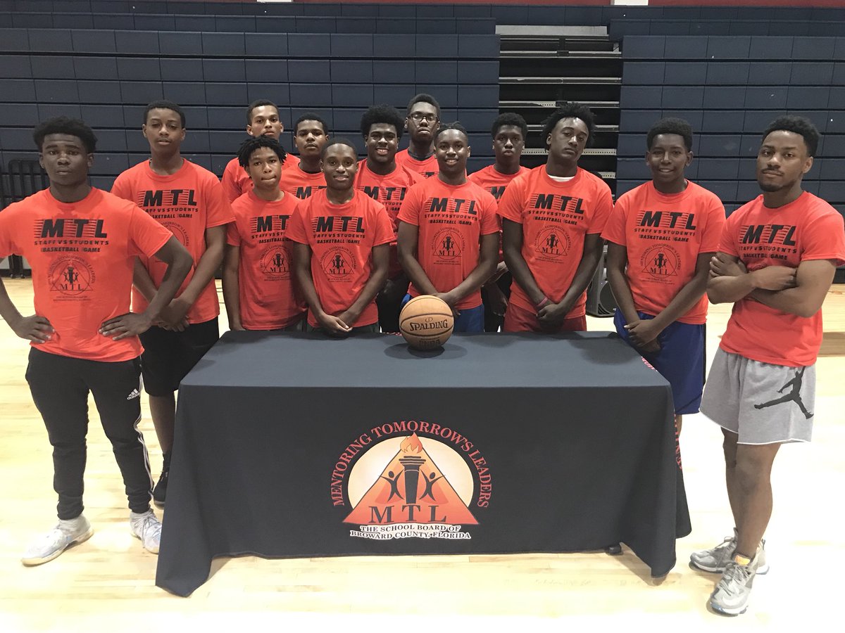 MTLBCPS1's tweet photo. Mr. Scott @scottie1202 &amp; MTL Plantation High thanks for hosting our Annual MTL Faculty vs Students Basketball Scholarship Fundraiser . Thanks MTL Chapters Stranahan, Plantation &amp; Miramar for playing for a cause!!! #playingforapurpose #basketball 🏀🏀🏀#Scholarships 💰💰💰 https://t.co/OMLtlK7zcB