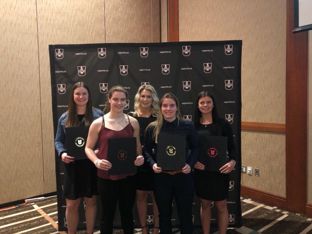 🚺🏒 | 2019 All-Rookie Team Awards // L'équipe D'étoiles see Decries 2019

RYLIND MACKINNON (<a href="/ubctbirds/">UBC Thunderbirds</a>)
JENNA MACLEAN (<a href="/UNBAthletics/">UNB REDS</a>)
TYRA MEROPOULIS (<a href="/StFXAthletics/">StFX Athletics</a>)
ERIKA CROUSE (<a href="/ryersonrams/">Stuart Campbell</a>)
BREANNE TROTTER (<a href="/MRUCougars/">Mount Royal Cougars</a>)
KENDRA WOODLAND (<a href="/UNBAthletics/">UNB REDS</a>)

#ChampSZN