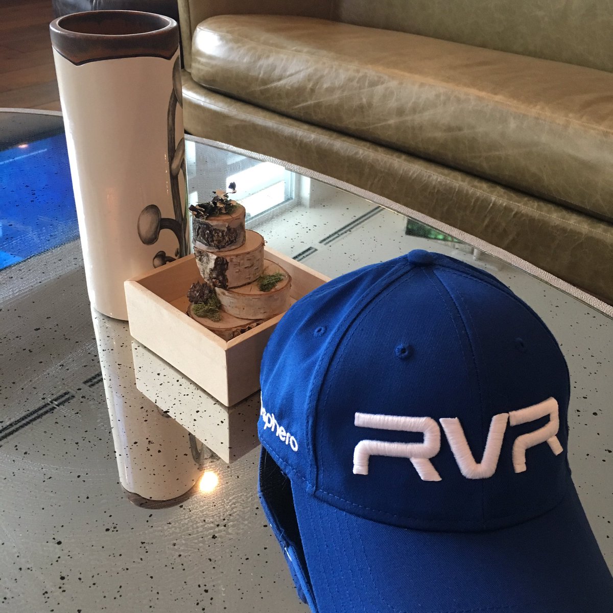 Darrell_VA's tweet image. First evening here in Boulder, Co at @EmbassySuites  - sitting by the (faux) fireplace 🔥 to warm up a bit! #SpheroHackathon #RVR #RobotsRUs #HappyHour