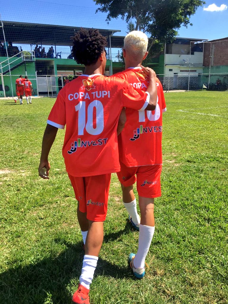 Robinho_Karioca's tweet photo. Amizade dentro e Fora de Campo!❤⚽ #Respeitaa #PapaTitulos #MaiorDeNovaIguaçu #RobiGol #Curupira #AJAX #FAMILIA ❤🏆 https://t.co/ZPAoeIEAUT