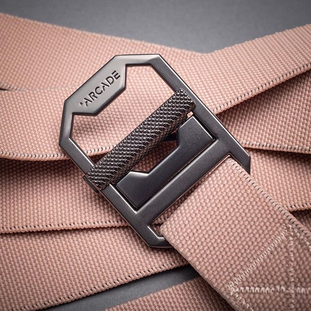 The Guide Slim. Both pretty in pink and tough as nails. .
.
.
#strapinventureout #arcadebelts ift.tt/2TK5mU2