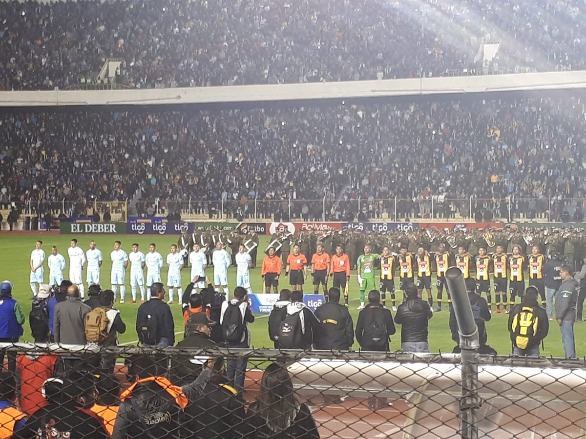 eka_vane's tweet photo. Y se pudo ganar.....pero esta hinchada jamás te abandona mi tigre querido!!! 
#stronguistadecorazon 🖤💛 https://t.co/iUqAZH5Hz6