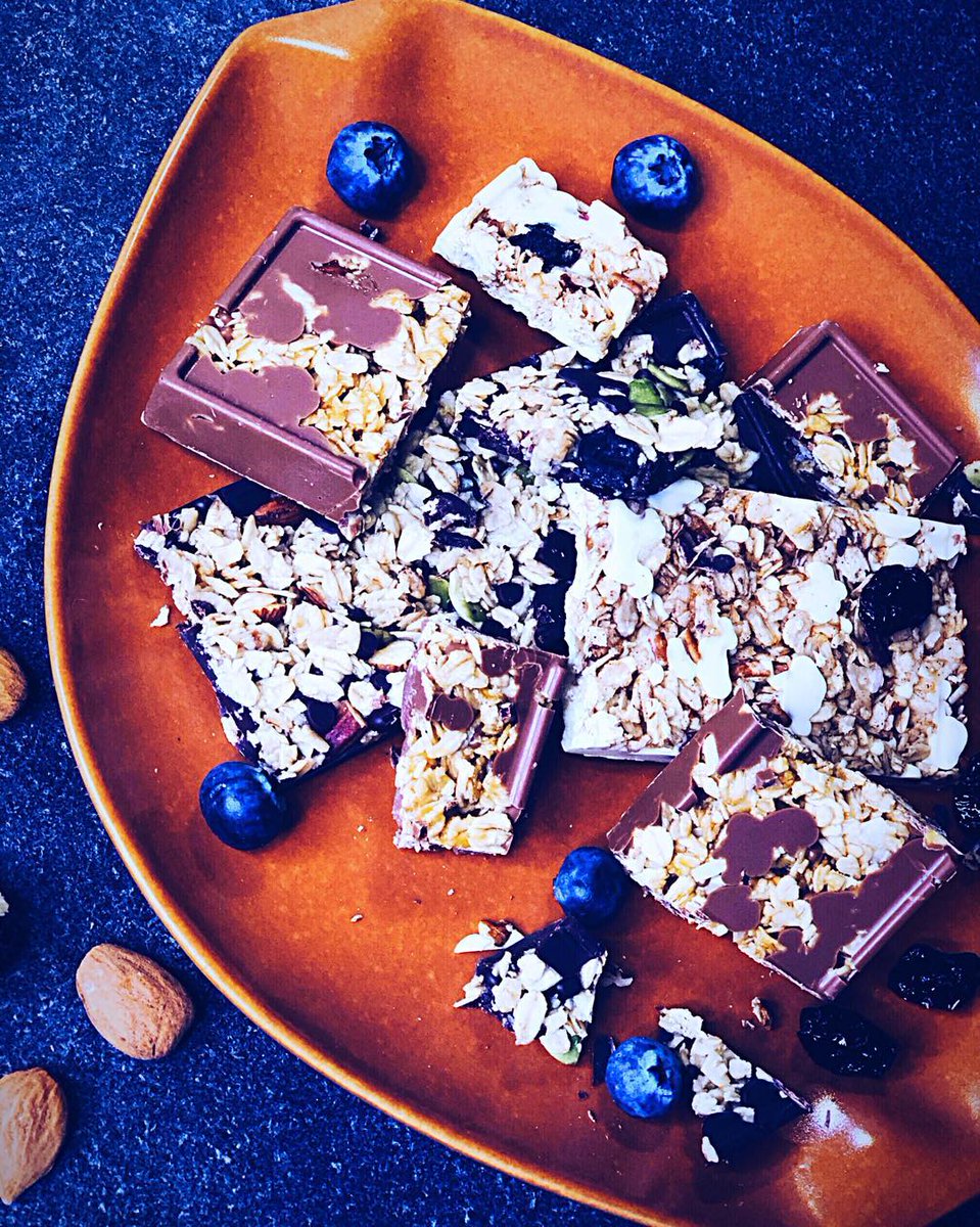 BotanaVista's tweet photo. Joyrides! Milk, white and dark cannabis common terpene granola chocolate bar available @prankbar and @sweetstorela 😍 #joyrides #terpenes #terpene #chocolate #terpenechocolate #terps #granola #fresh #wellness #feelgood #southpark #sweethollwyood #botanavista #dailyfood #prankbar https://t.co/YcYW2Qavb2