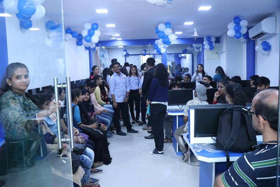 pride_education's tweet photo. Grand Opening Ceremony for Extension Center of Andheri Branch.
#pridecomputereducation
#pridecomputer https://t.co/PTqfvscWRA