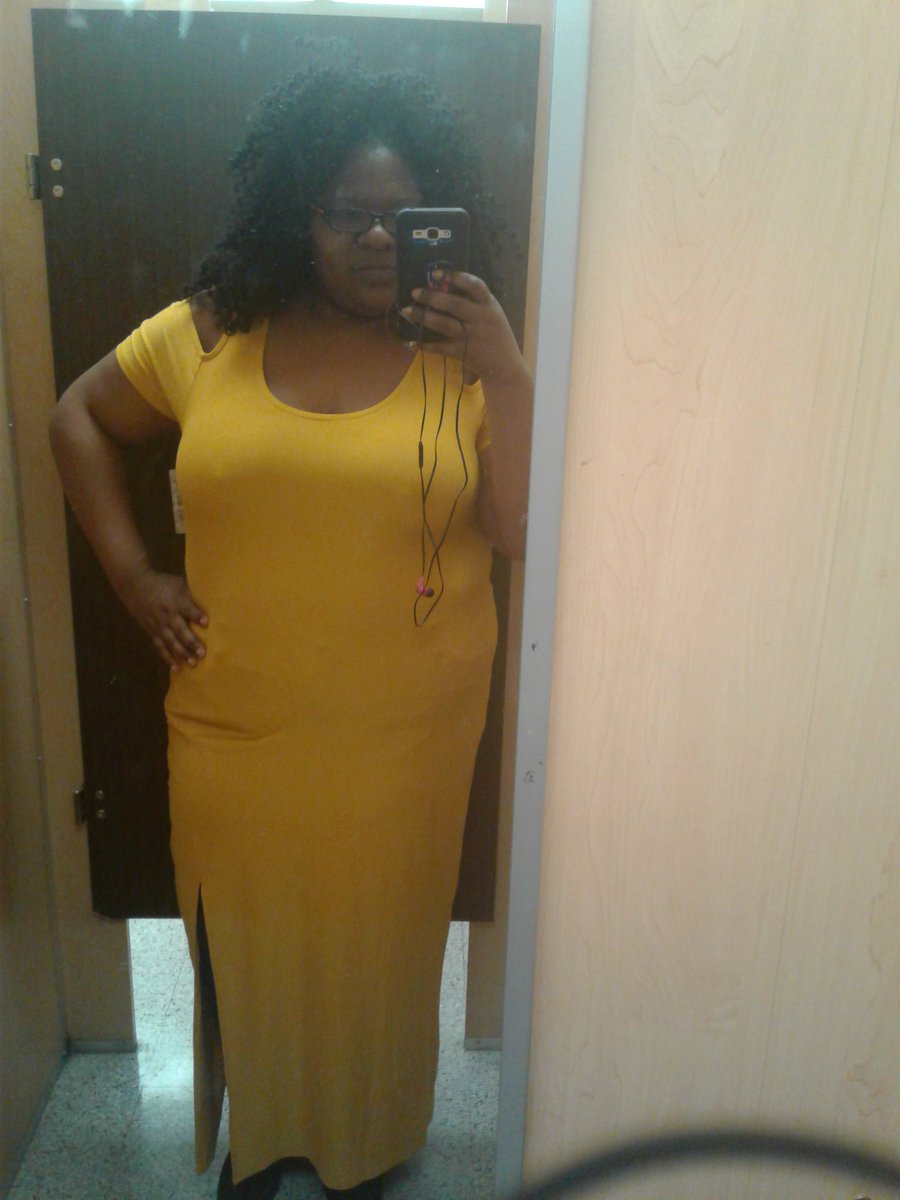 ExpressOneSelfB's tweet image. Wow... Facebook and Instagram is still down... lawd!!! Well I think I found my dress for a wedding in the Midwest for next month. What do you think OneSelfers?
#ExpressOneSelf #OneSelfers #Blogging #PlusSize #Ross