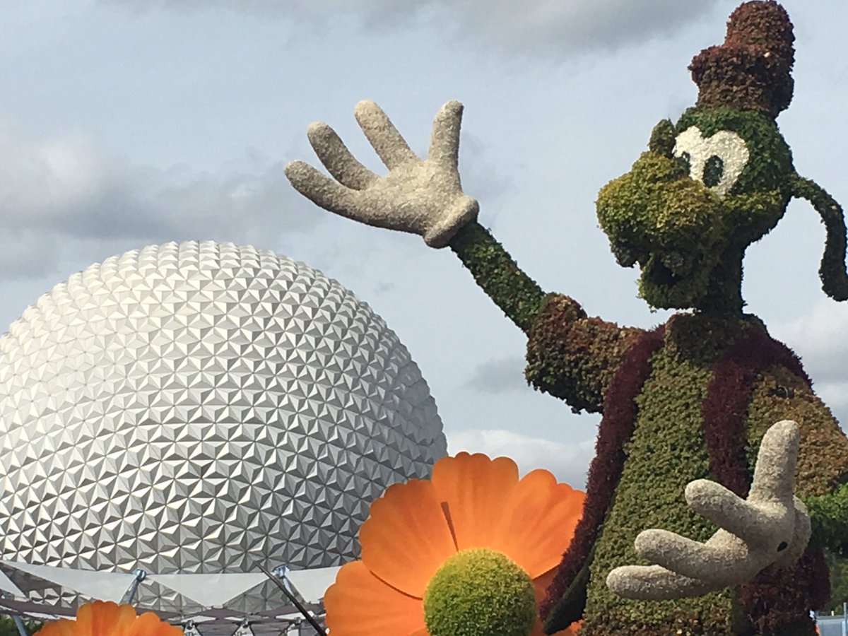 PageMrMorrow's tweet photo. Hey friends here is a new Vlog 

Flower and Garden 2019 https://t.co/iDJP5v2vWJ via @YouTube #Epcot https://t.co/ctXgiSXfvn