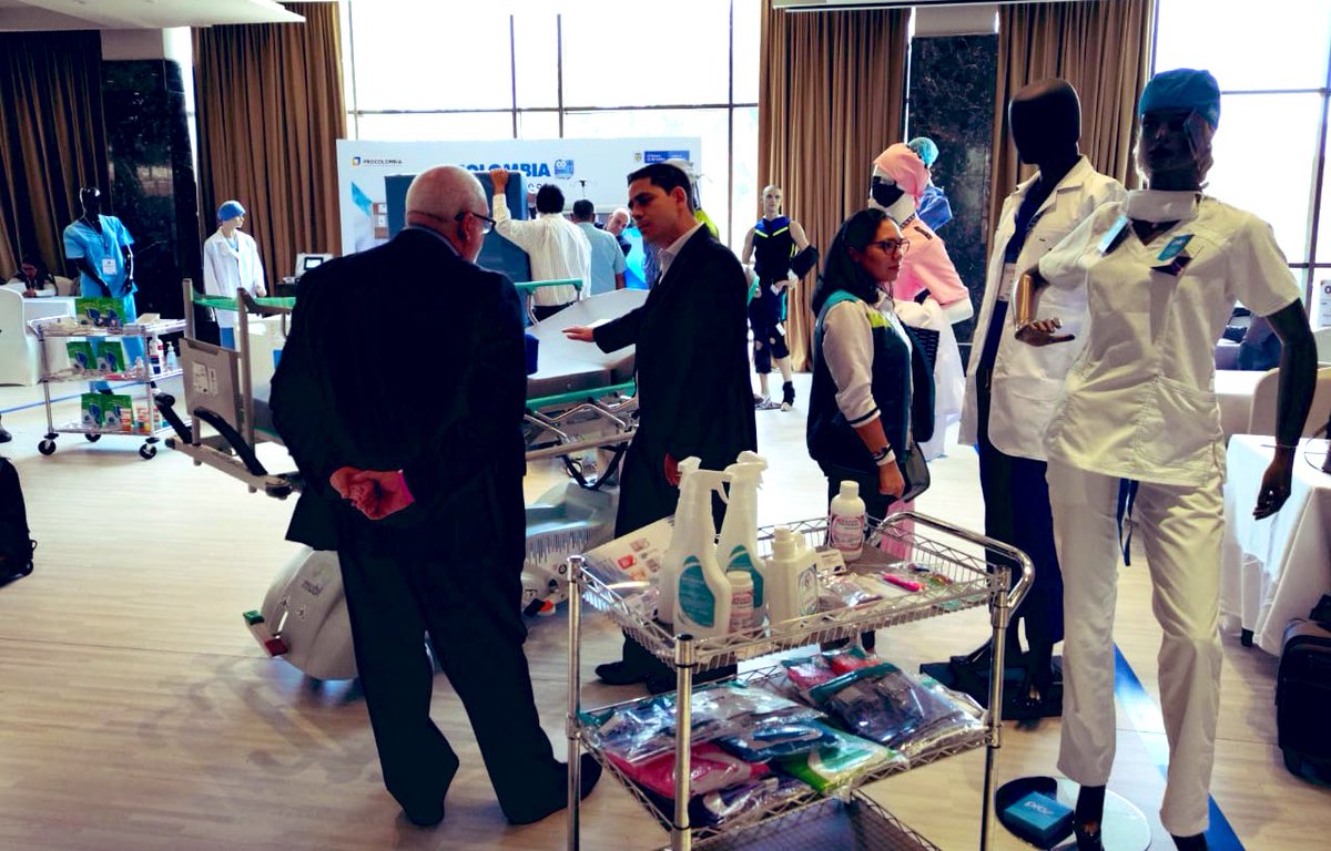 JulianaVillegas's tweet photo. Así transcurrió el primer día de @Colombia #HealthRoom en #Panamá . Desde @PROCOLOMBIACO felicitamos a los 40 exportadores que hoy han logrado más de USD 25000 en negocios de salud y dotación hospitalarias. Mañana lograremos mucho más, en equipo! 💪🏽🇨🇴 https://t.co/P3dtVys7O7