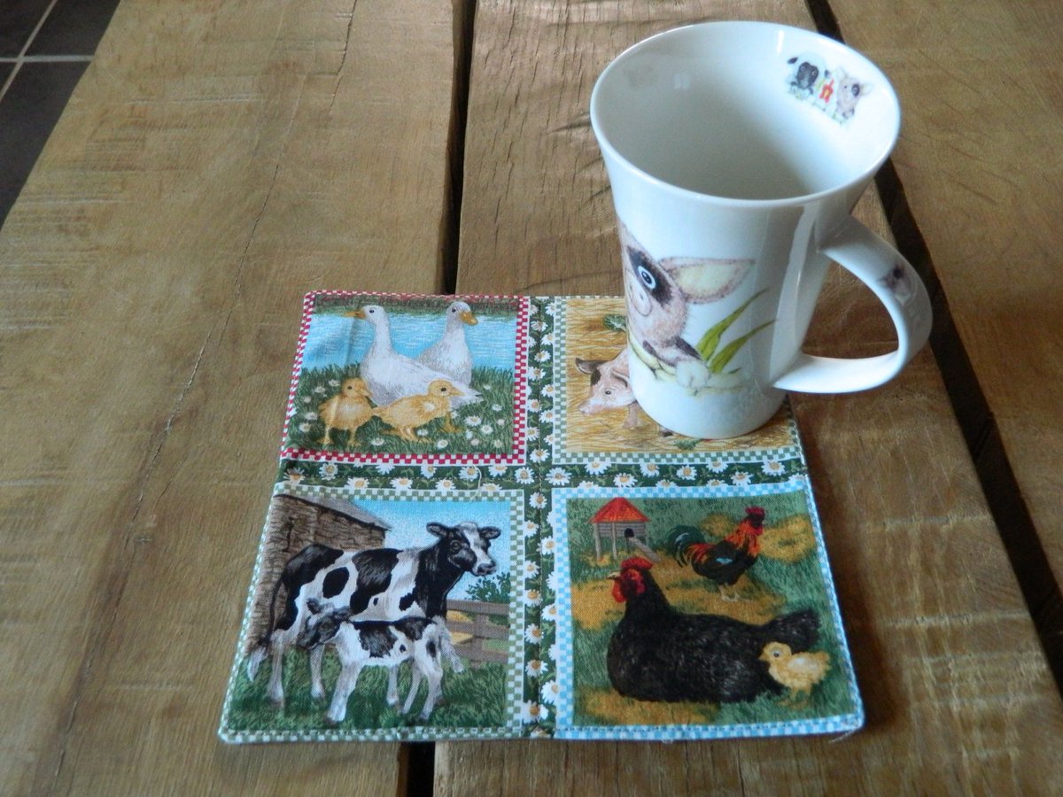 AlsCraftyCorner's tweet photo. Cup Coasters, Farm Animals, Mug Rug, Fabric Snack Mats, Quilted Mini Quilts, Coffee Cup Mat, Table Coaster, Pigs, chickens, piglets, lambs, https://t.co/7b8o1QE2KV #Etsy #AlsCraftyCorner #CupCoasters https://t.co/kS59aW9WVO