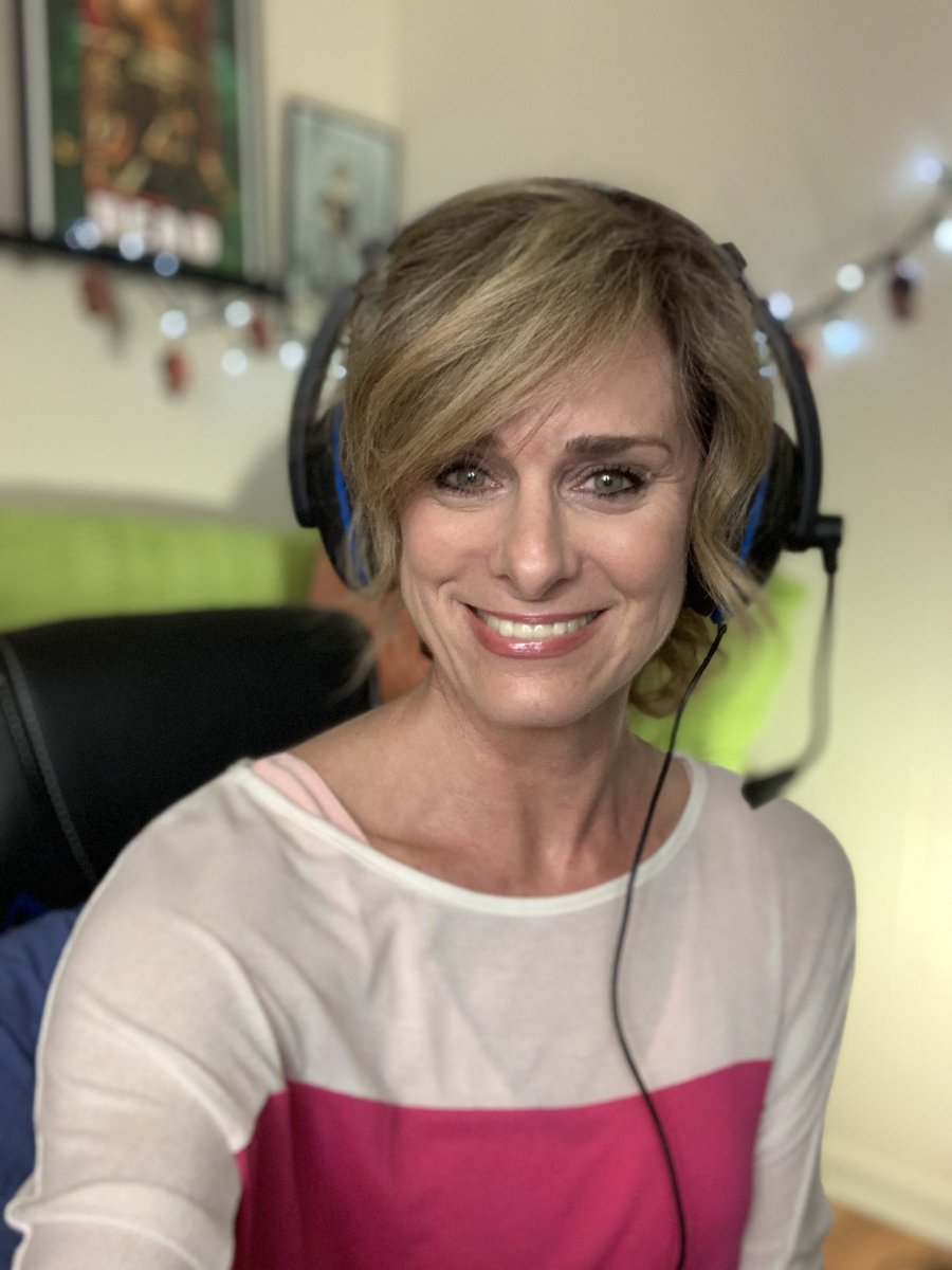 RantingDead's tweet photo. Getting ready to stream The Last of Us, on our YouTube channel RantPocalypse, beginning at 8:15 pm CDT! #TLOU #LetsPlay #MomGamer https://t.co/0PD8SVLeAq