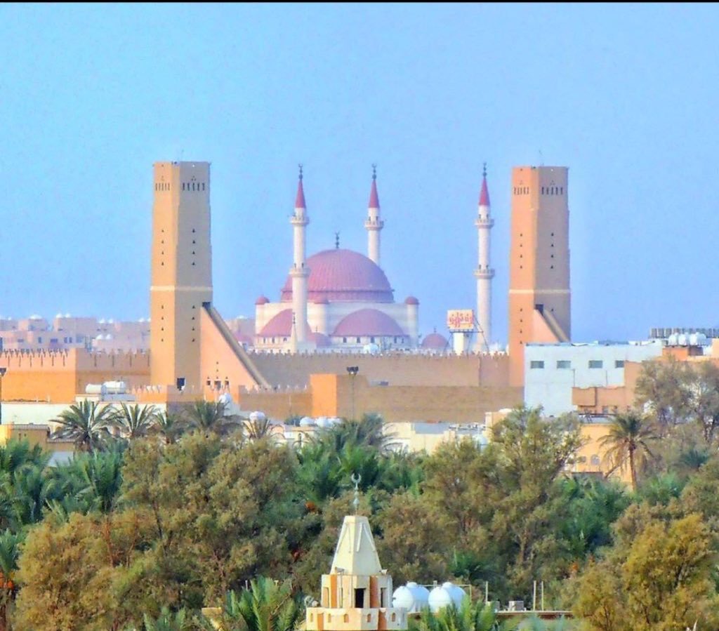 abdo70844's tweet photo. #وش_اجمل_مدينه_في_السعوديه

بنت الجبل حايل https://t.co/NZ7feuYDrr