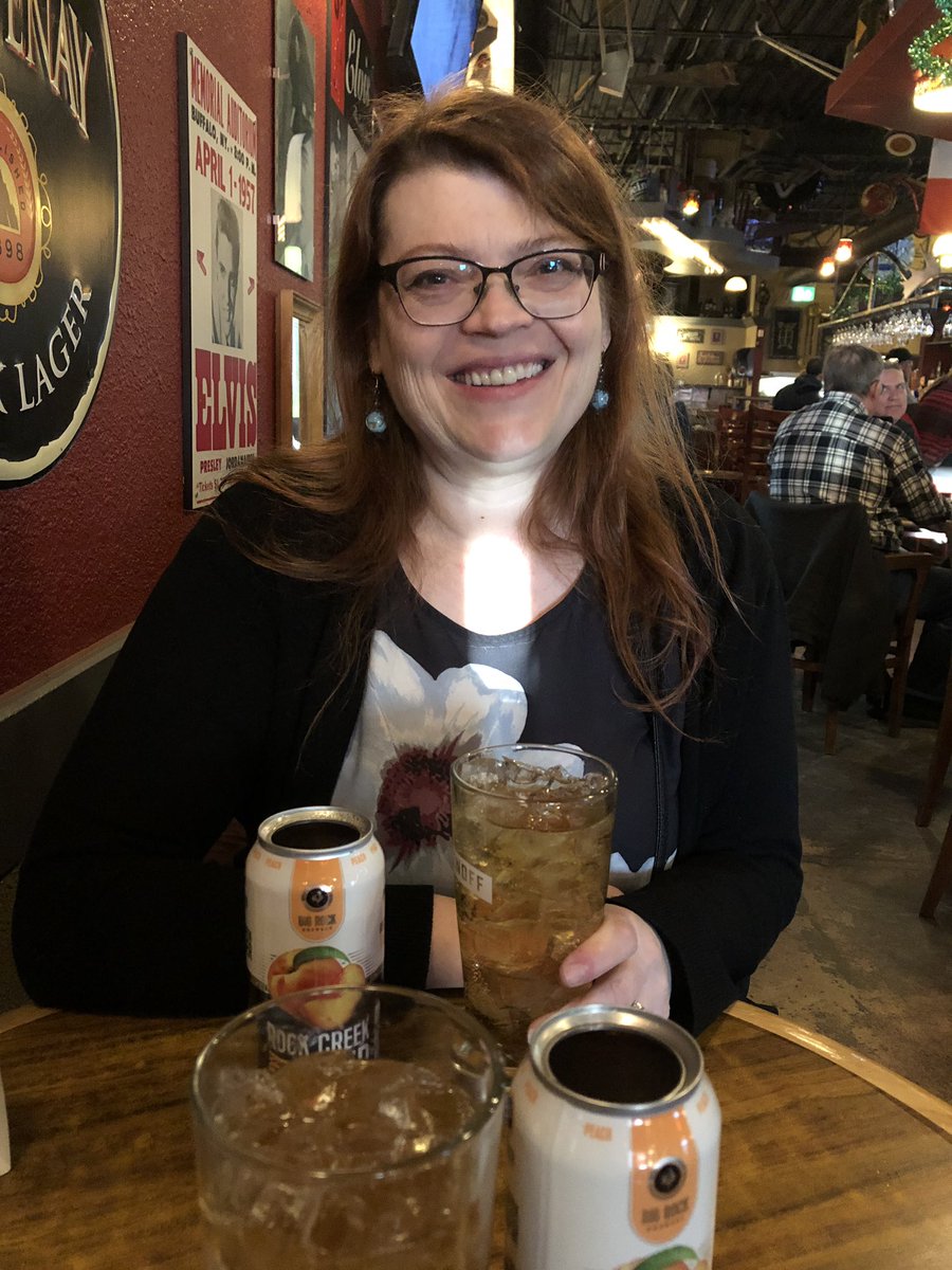 heatherwilkey's tweet photo. Just had my first Rock Creek Dry Cider from @BigRockBrewery, and it is night-changing! So delicious after a really freakin’ hard day for both @ali_wilkey and myself. #WingAndCiderNight #MomAndDaughterQualityTime https://t.co/WcH4SqUL8c