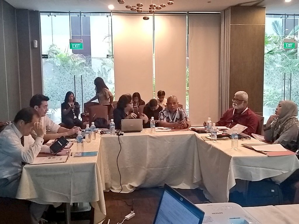 APIRASnetwork's tweet photo. The APIRAS SC Meeting happens today from 14-15 March 2019 at the Hotel Chancellor, Singapore.
#AAS #agriculture #AgriculturalExtension #APIRASNow #SAASNow https://t.co/pQijTLLoyX