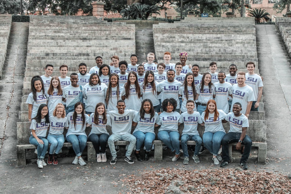 LSUAmbassadors's tweet image. Countdown to South Carolina: 1 DAY
&amp;amp; this committee is SROW excited🥳