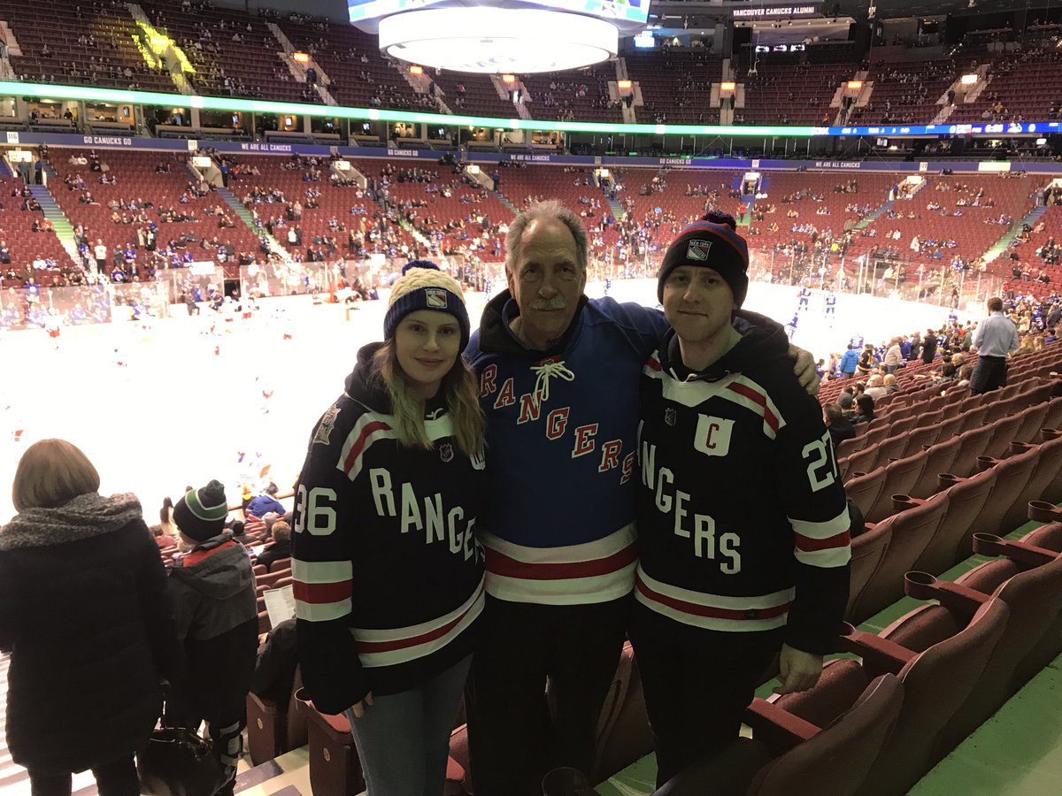 elliott_limb's tweet photo. England ➡️ Vancouver = 3,600 miles. LETS GO RANGERS!!!!! @NYRangers #NYR #RANGERSTOWN @NHL @NewYorkRangers_ @HLundqvist30 @MikaZibanejad https://t.co/6ESa69MnYD