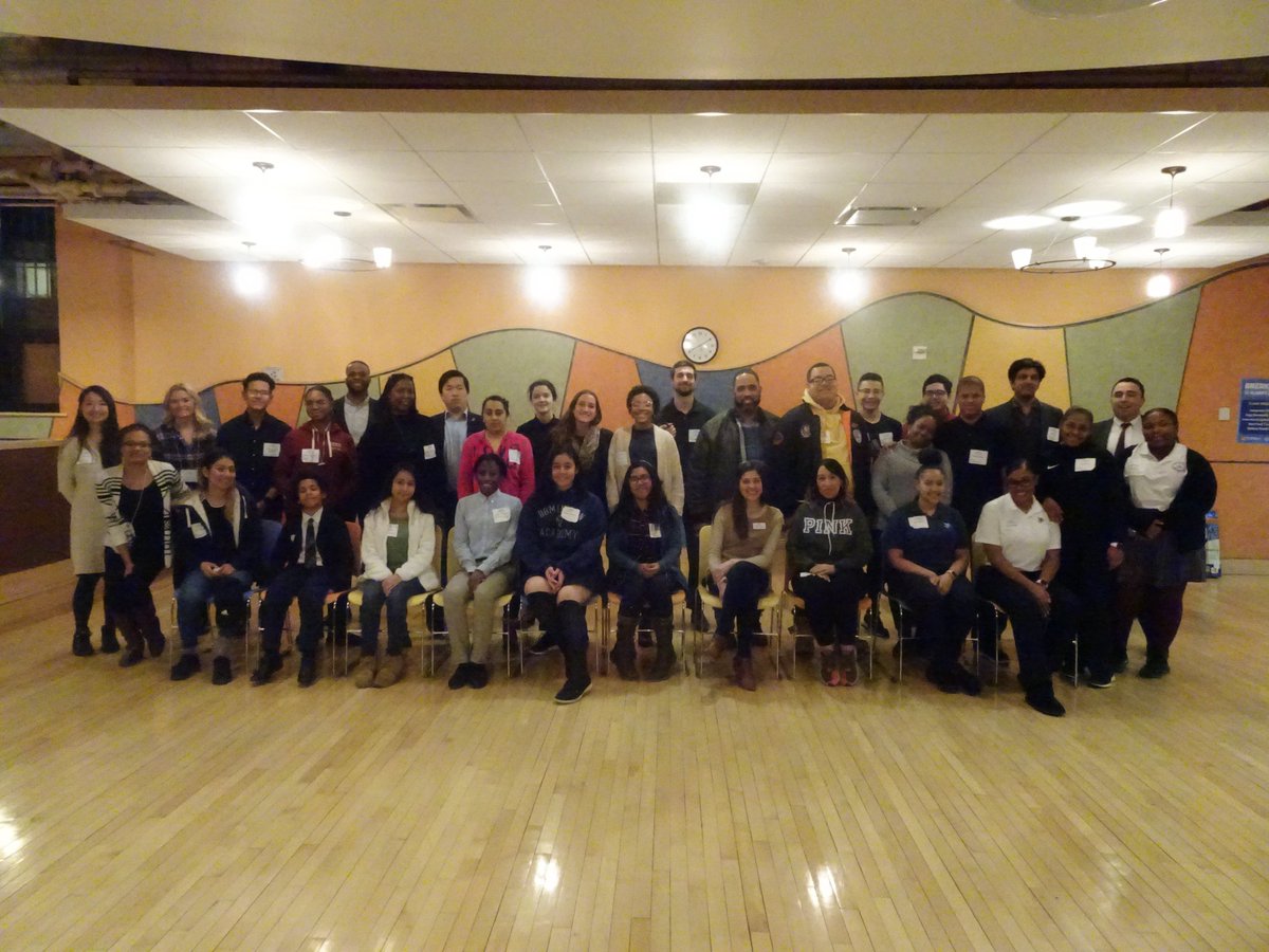 CSFNational's tweet image. Thank you to all the CSF Alumni, families, and Young Leaders Board members who participated in tonight&apos;s Game Night - and congrats to the winning teams! #CSFAlumni #CSFYoungLeaders #GameNight #TriviaNight #fun #networking