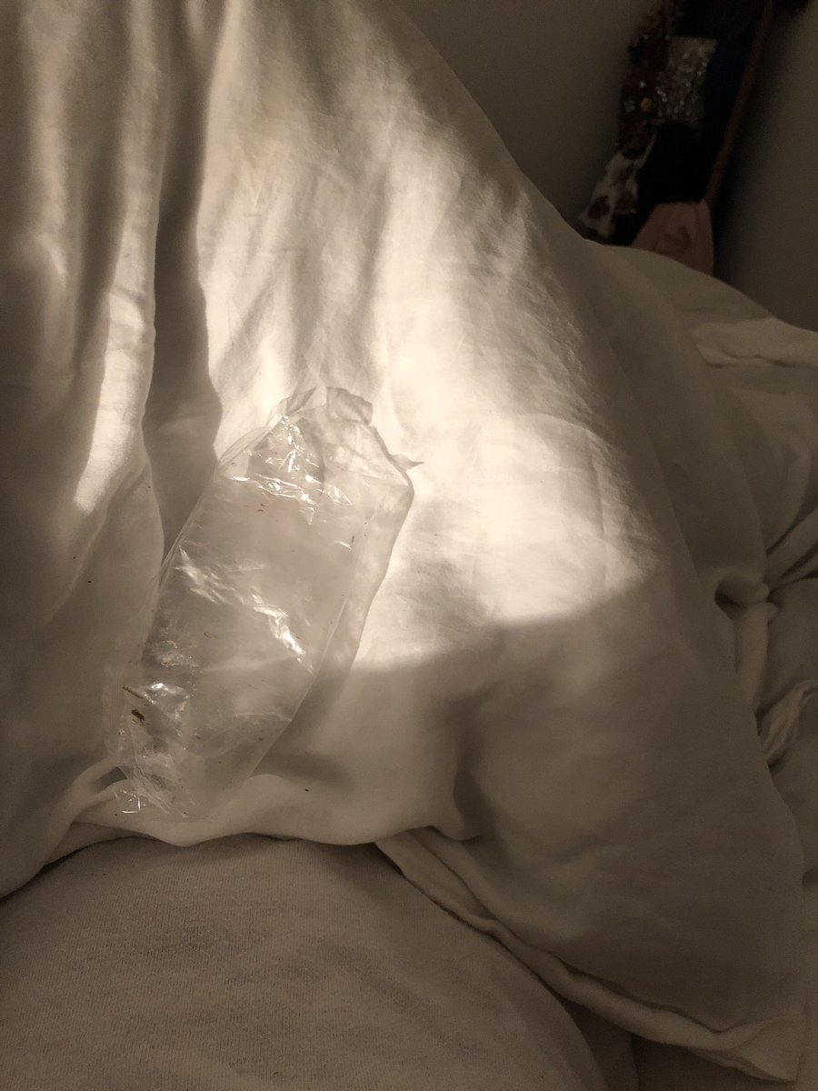 laflaca428's tweet photo. Just promise me a favor. When you see me next. On tour. Whenever. And you notice the extra lbs (wonder why?) do what my friend did in mexico, tell me i βlook healthyβ better than βyouve gained weight!β
Thanks for coming to my tedtalk. #thinmintsforlife https://t.co/gNqXXlJ7uS