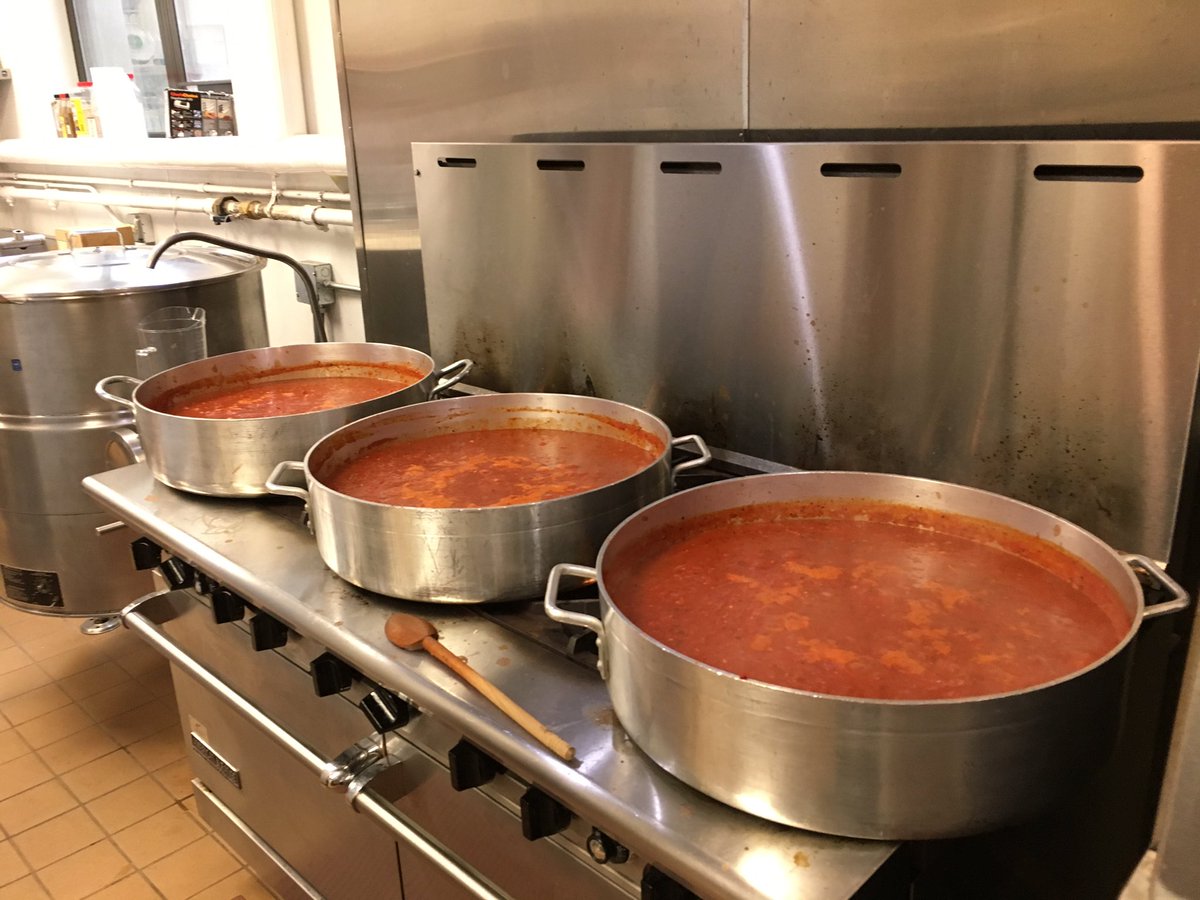 mpdiva's tweet photo. This is what vats of pasta #sauce and or #gravy looks like! Nobody does it better than @SrLilChef @OLAMission as we prepare for the Feast of #SaintJoseph @chicagocatholic @archchicago #NCSW2019 #StJosephTable #GratefulHeart https://t.co/nZdyfB1vgv