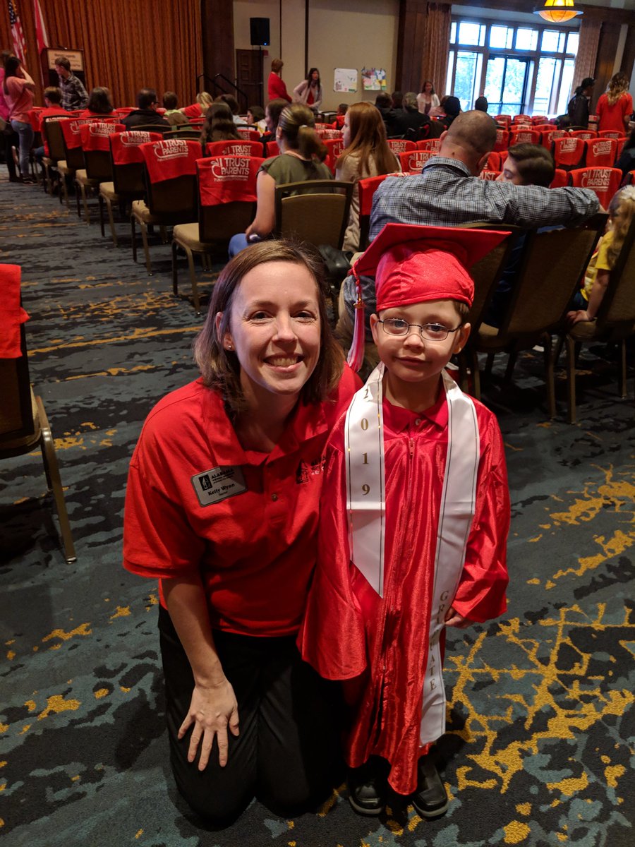 SGAgirl4ever's tweet photo. So enjoyed seeing my kindergarten sweethearts today at the expo. What a fun day! #ignitealva #k12leads @ALVAECS https://t.co/q9msEgAfT4