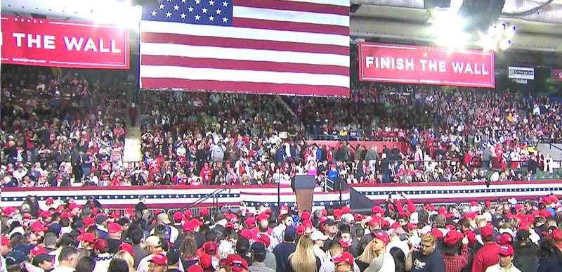 JohnnyStarkMk50's tweet image. This is what Our president @realDonaldTrump did to El Paso Texas this isn't fake news it real this was both out side &amp;amp; inside The coliseum we love our President the next tweet will show your crowd #Trump2020 #MAGA