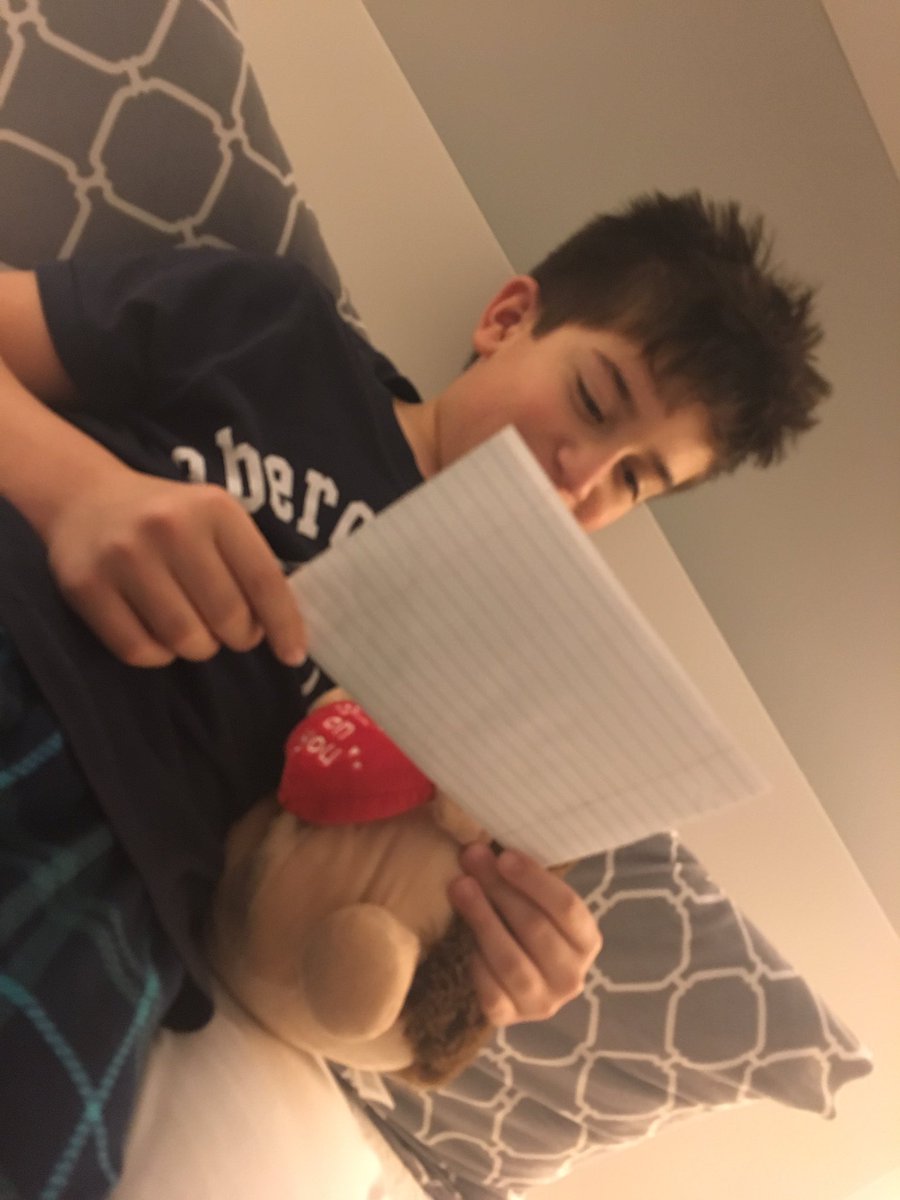lMeire's tweet photo. Get Caught Reading!! Write your own story and read it to someone. This time is for mommy 💕@bascombbobcats , @GETCHEROKEEREADING, #CCSDReads, #GetCCSDReading, #haveyoureadtoday , #Bascombkidsread https://t.co/tMWbXJsy5t